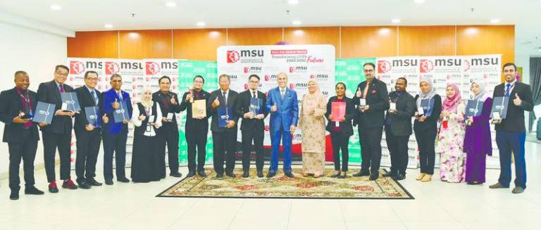 MSU’s award winners from the various faculties of FHLS, FISE, SHP, AICS and SEnDi at the Malaysia Technology Expo 25.